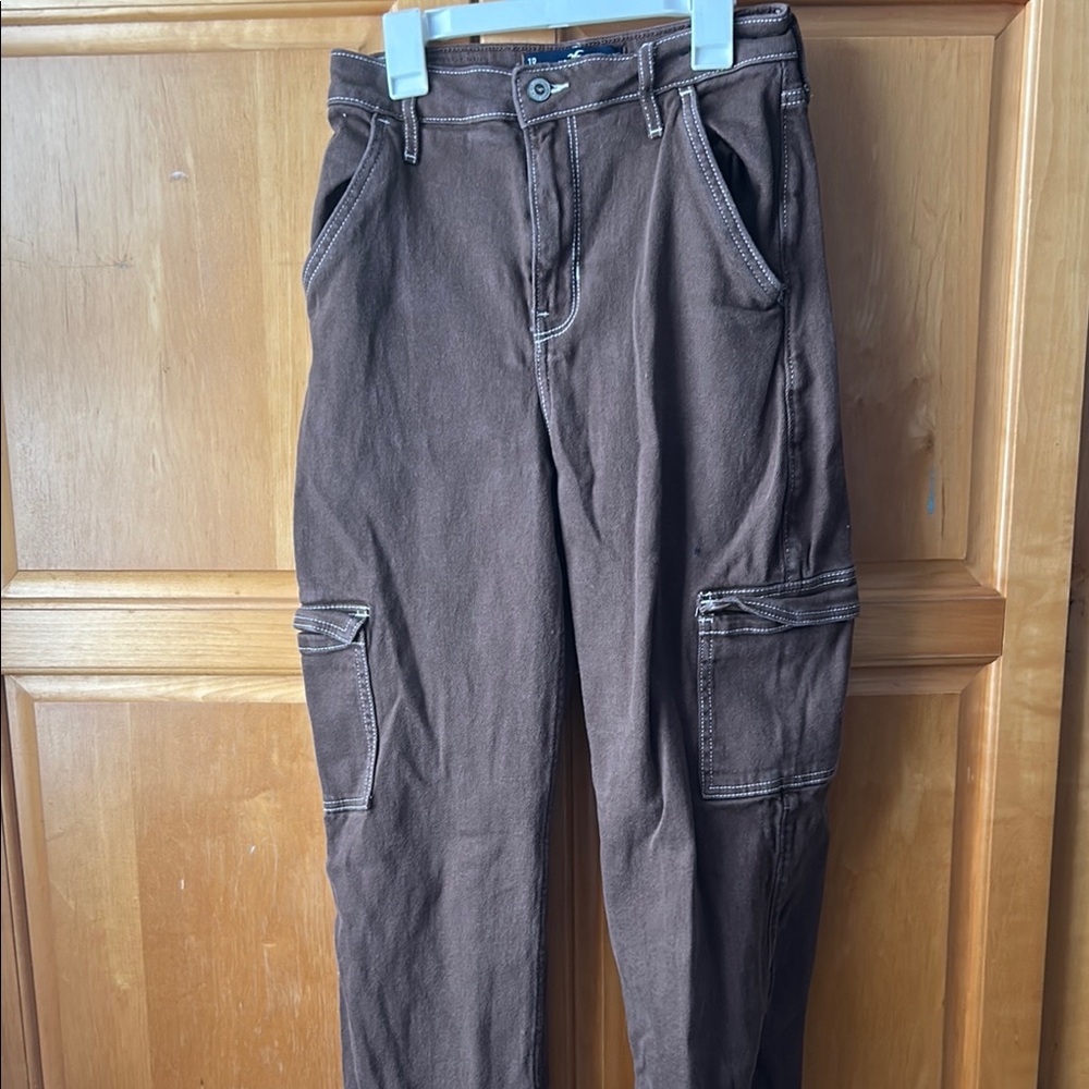 Hollister Brown Cargo Pants Relaxed Fit